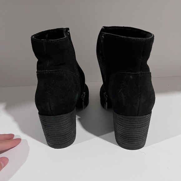 Blondo Black Ankle Boots - Picture 4 of 5